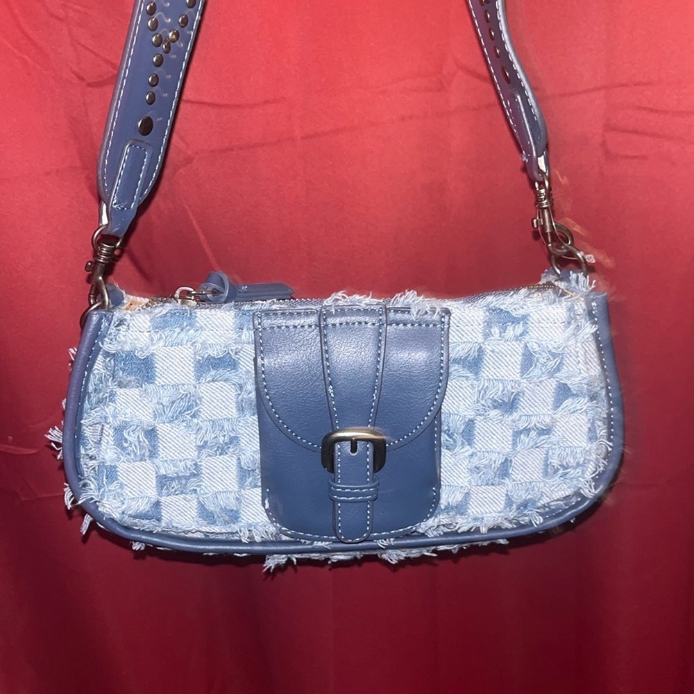 Purse - Picture 4 of 4